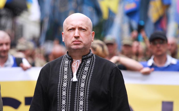 Александр Турчинов, Турчинов комендант Майдана, Турчинов на Майдане, революция достоинства, роль Турчинова, Порошенко и Турчинов