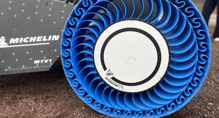 колесо місячний автомобіль