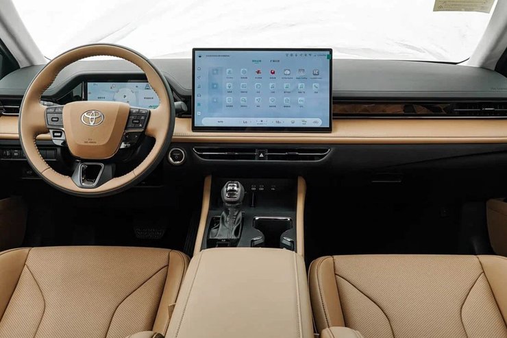 салон Toyota Camry 2027