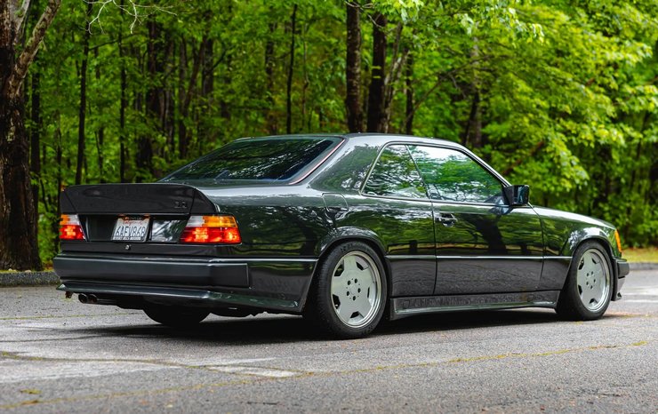 Mercedes 300 CE 6.0 AMG