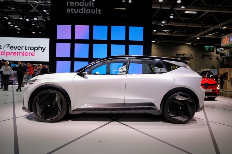 Renault Scenic 2024, Renault Scenic, новый Renault Scenic, кроссовер Renault Scenic, электромобиль Renault Scenic