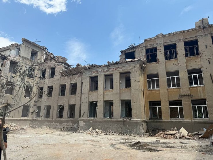 Лицей №1 Белгород-Днестровского после обстрела ВС РФ 23 июня