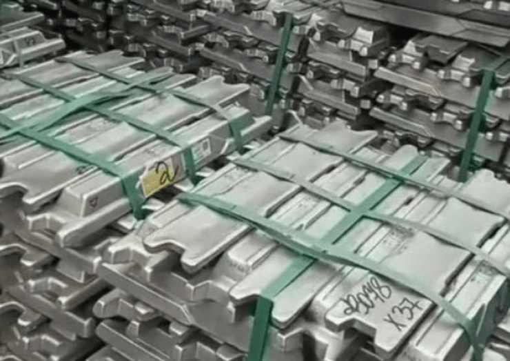 Процес виплавки алюмінію потребує величезної кількості електроенергії, а ціни на енергію складають до 40% виробничих витрат