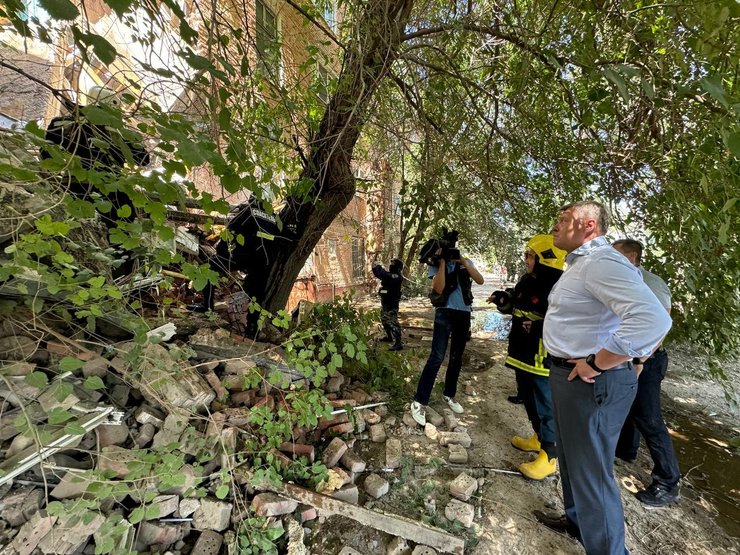 астрахань рухнул дом