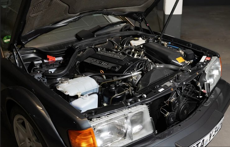 мотор Мерседес 190