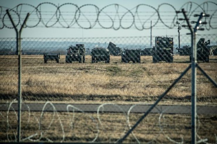 поставки оружия украине