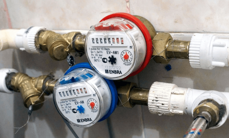 Силою, завантажуючи борги за корисність та припиніть надавати послуги