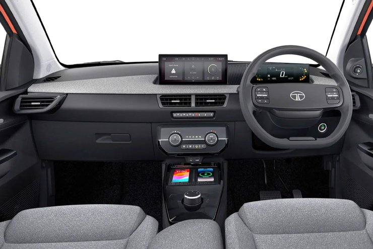 салон Tata Tiago 2026