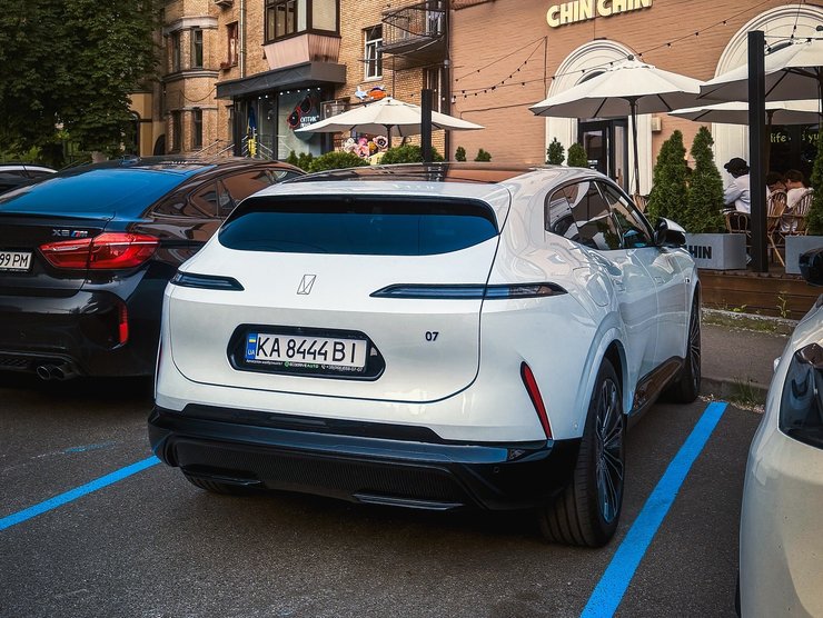 Avatr 07, новий Avatr 07, Huawei Avatr 07, кросовер Avatr,  Huawei Avatr