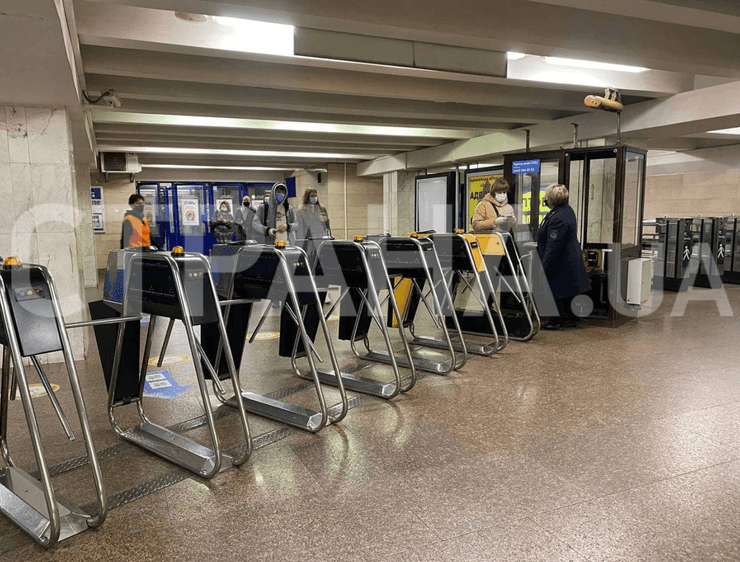В метро уменьшилось количество пассажиров после объявления локдауна в Киеве