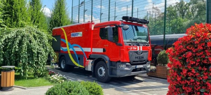 Первая пожарная цистерна MAN TGM успешно прошла испытания.