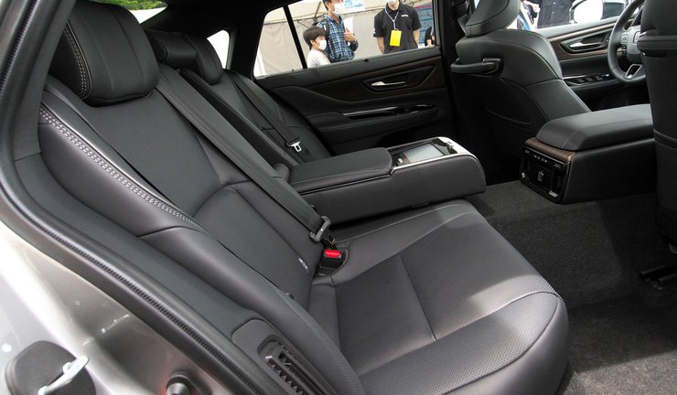 Toyota Crown Sedan, новая Toyota Crown, Toyota Crown, седан Toyota