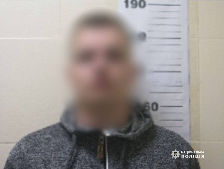 Подозреваемый в похищении средств таксист