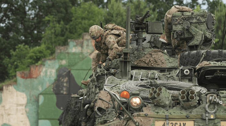 солдаты нато