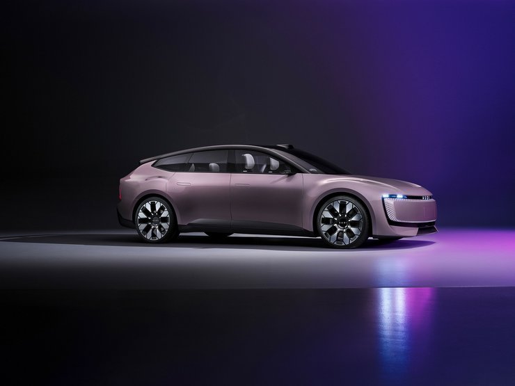 електромобіль AUDI E, новий AUDI E, електромобіль AUDI