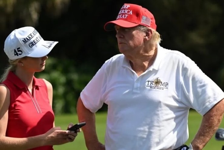 Натали Харп, фанатка трампа, помощница трампа, роковое влечение, Дональд Трамп