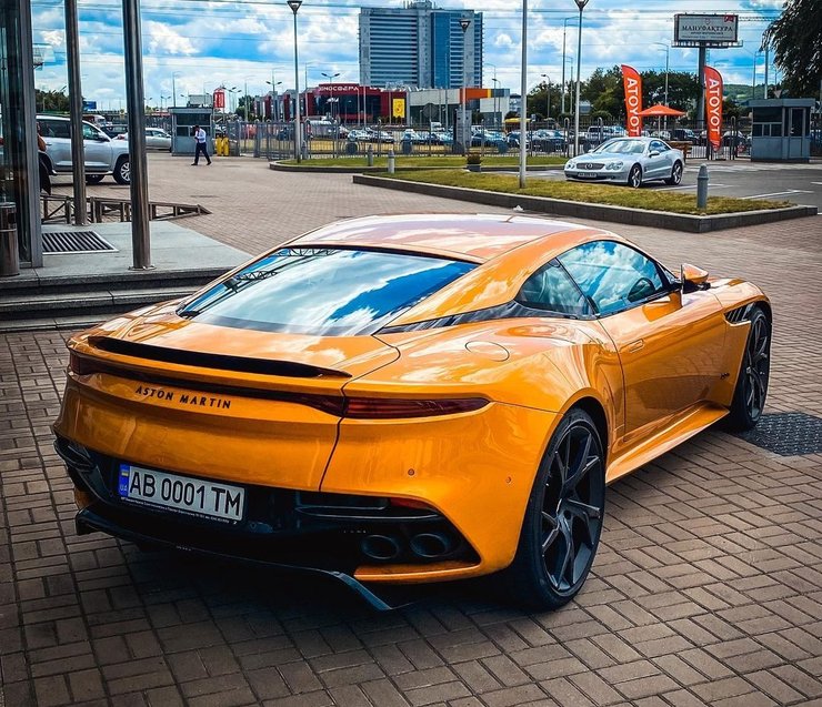 Астон Мартин ДБС Aston Martin DBS
