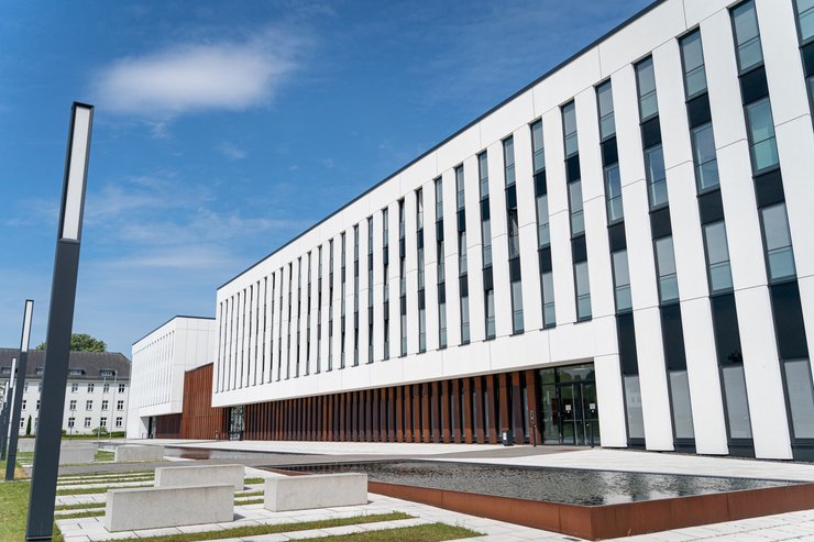 военно-морской штаб, военная база, Росток, Германия, Балтийское море, НАТО