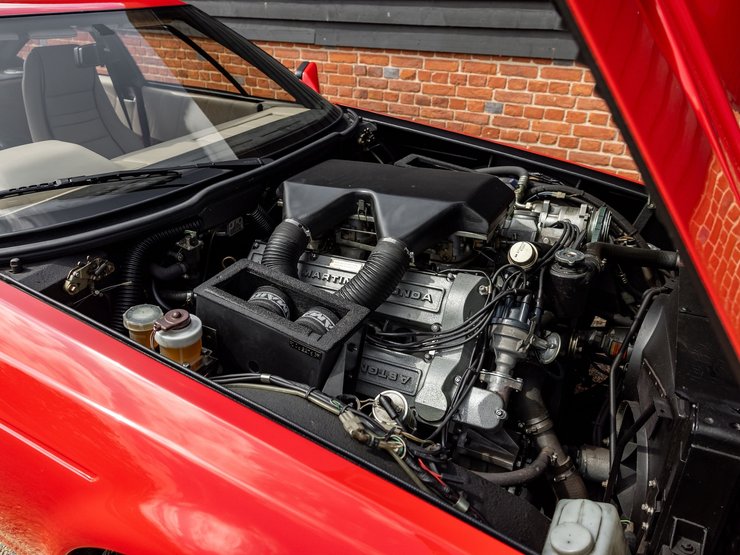 Aston Martin V8 Aston Martin V8