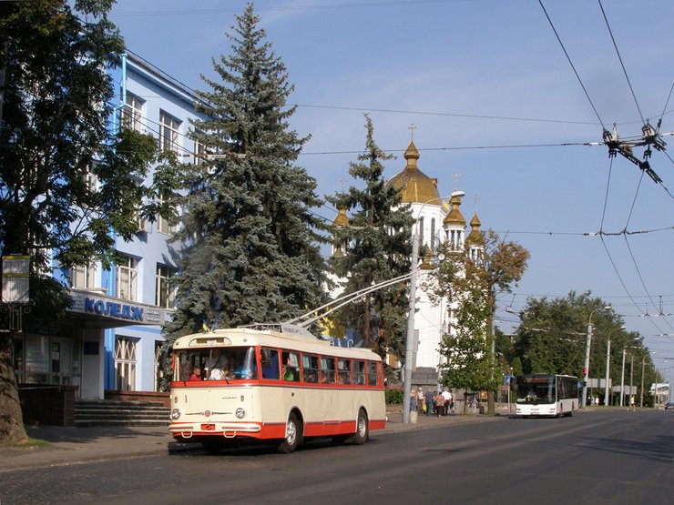 Skoda 9 Tr, троллейбус Skoda, самый старый троллейбус, троллейбус в Ровно