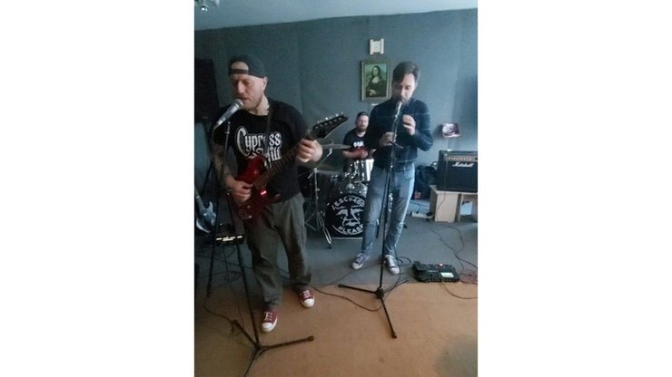 Дмитро Горнов фронтмен рок-гурту Вирій