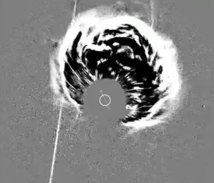 Космічний апарат зробив фотографію потужного вибуху на зворотному боці Сонця (фото)