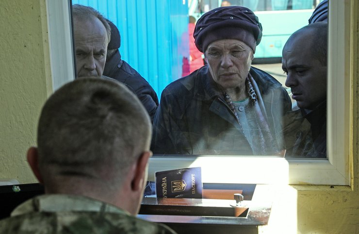 паспортный контроль, Донбасс