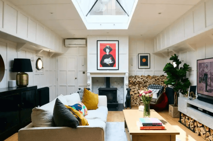 Дэвид Карат превратил старую зерновую баржу в элитный плавучий дом