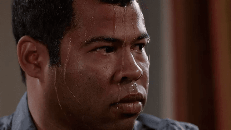 Кадр из шоу "Ки и Пил" с вспотевшим персонажем