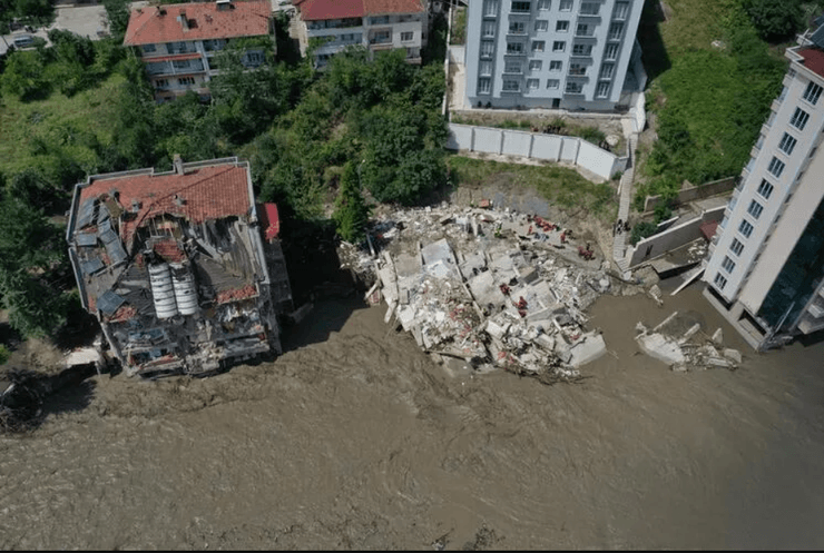 наводнение, турция, улица, фото