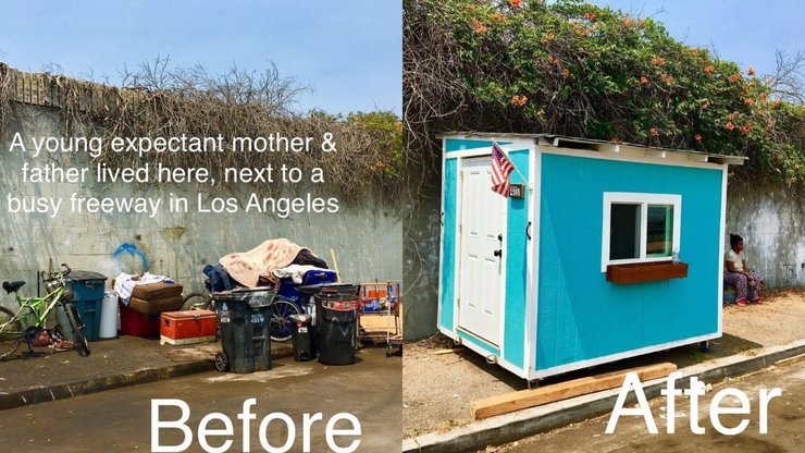 Мужчина строит крошечные домики для бездомных, небольшой дом, дом для бездомного, помогает бездомным, небольшое жилье