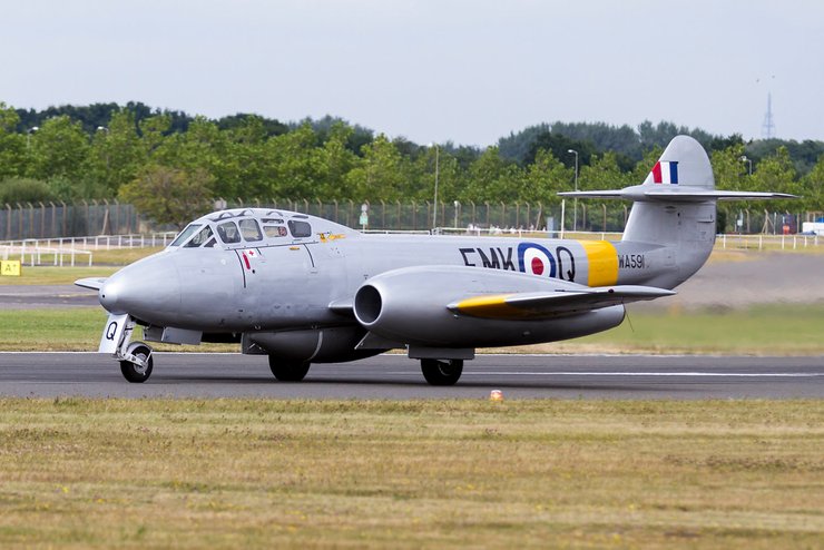 Gloster Meteor, истребитель Gloster Meteor, самолет Gloster Meteor, британский Gloster Meteor, Gloster Meteor что известно, Gloster Meteor история, военная история, история авиации