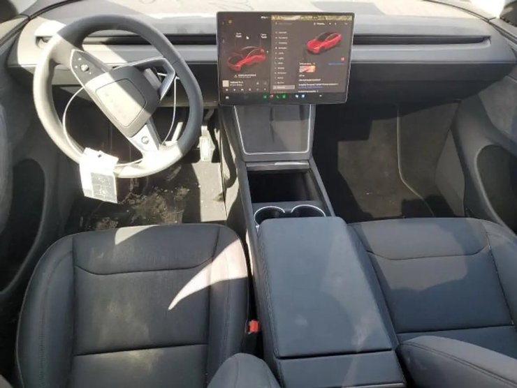 Салон Tesla Model Y, Tesla Model Y, новая Tesla Model Y, электромобиль Tesla, электромобиль Tesla