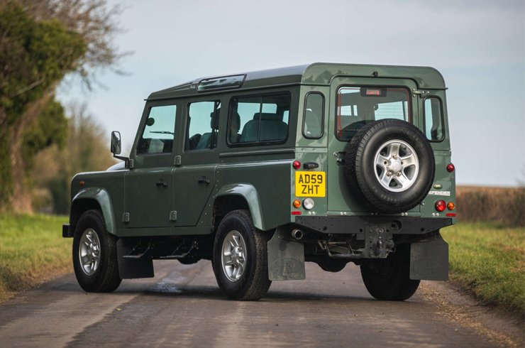 Land Rover Defender 110 County