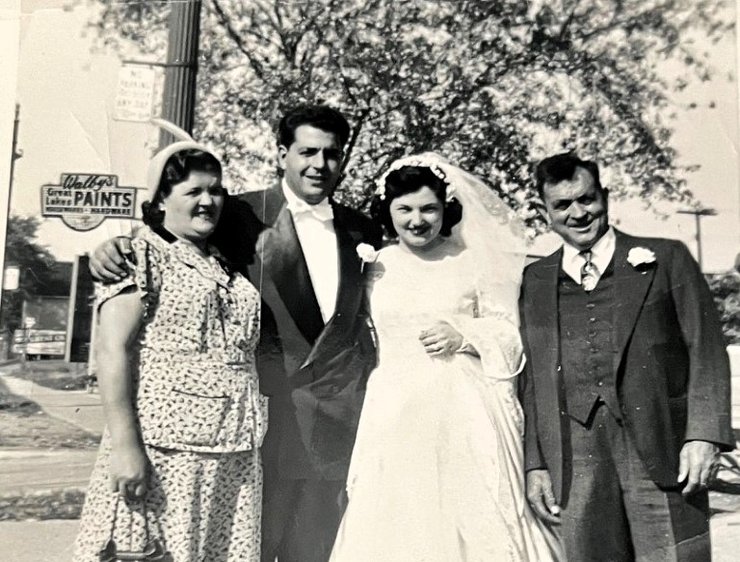 Фото з весілля невідомої пари в США