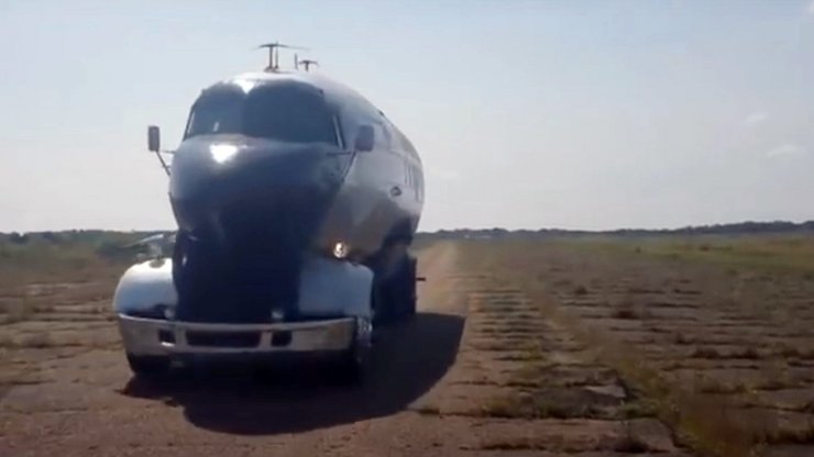 Transport Aircraft Makes an Eye-Catching