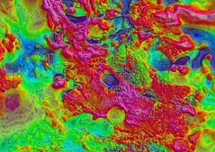 Магнитные аномалии (красные) близ Миссури показывают залежи оксида железа, образованные 1,4 миллиарда лет назад