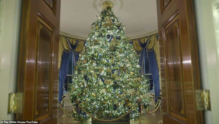 белый дом,мелания трамп, елка