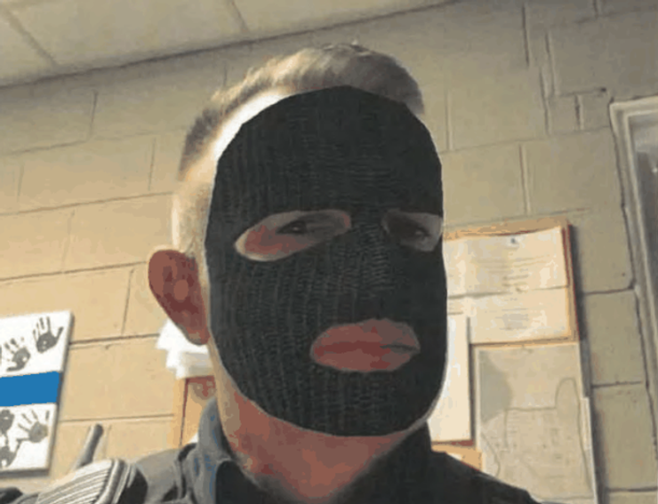 Полицейского в США уволили с работы из-за одного фото, Майкл Решке из Огайо, курьезы