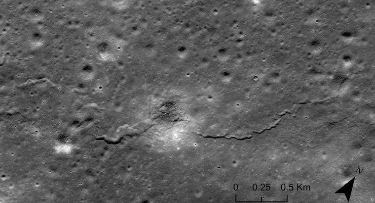 Луна землетрясение