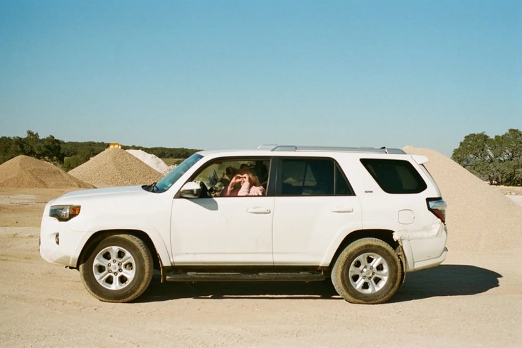 внедорожник Шелли Дюваль