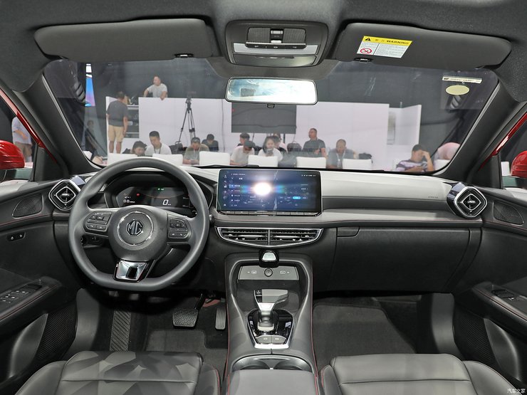 салон MG5, MG5, новый MG5, седан MG5, седан MG