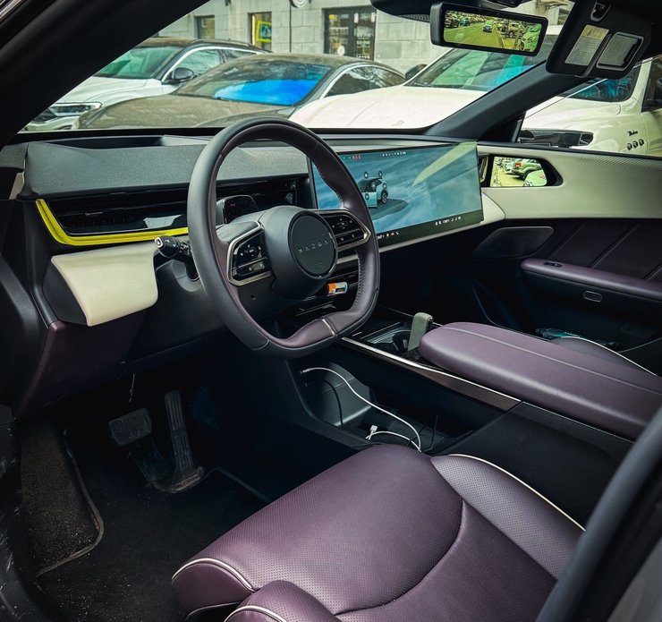 салон Mazda EZ-60