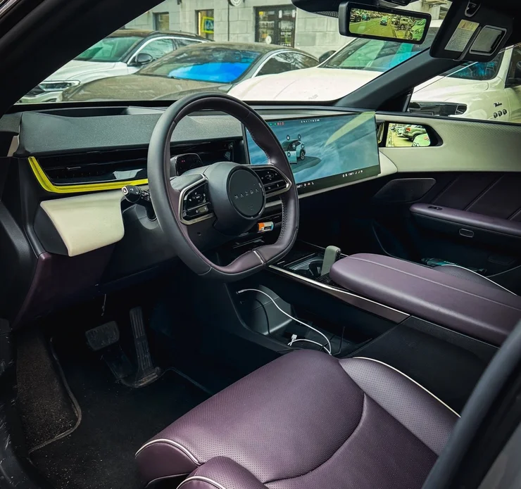 Салон Mazda EZ-60