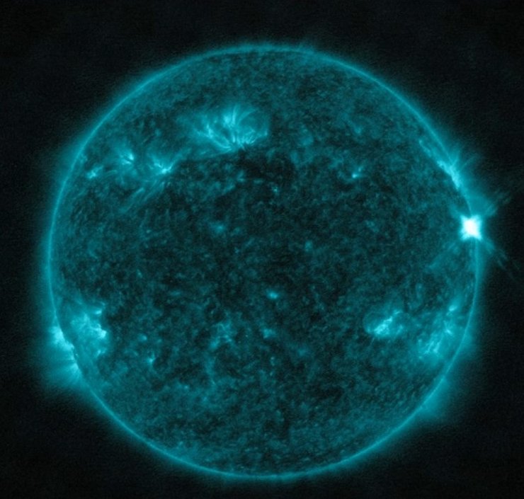 Вспышка на Солнце класса М5.5
