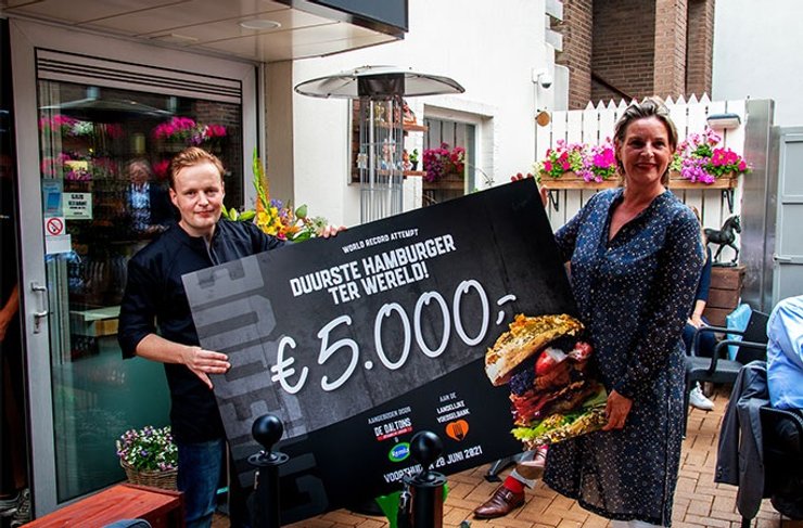 Робберт Ян Де Він, найдорожчий гамбургер