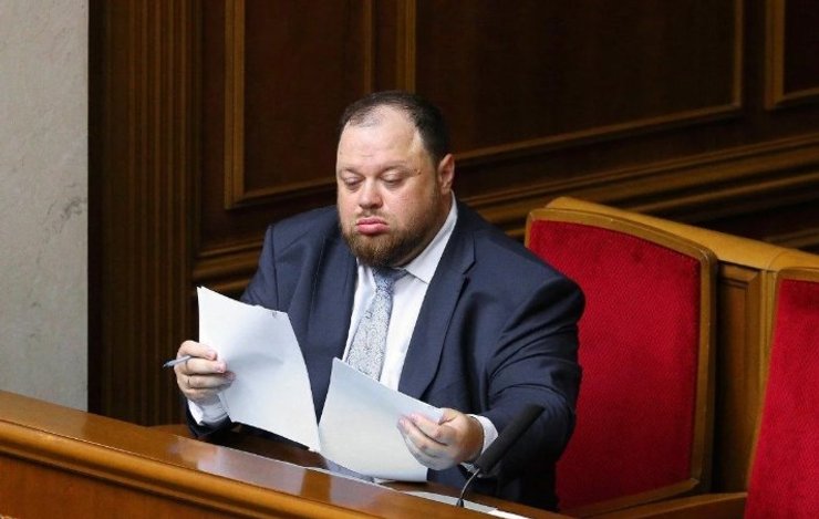 руслан стефанчук, председатель верховной рады, кто может выехать из Украины, кого не выпускают из Украины, Верховная Рада командировки, могут ли выехать из Украины народные депутаты, право народного депутата на командировку