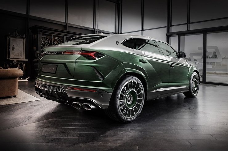 Lamborghini Urus Carlex