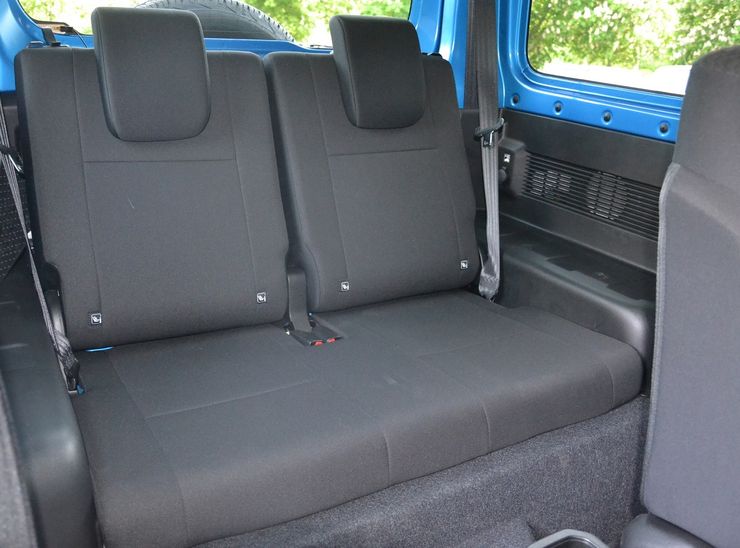 задние сиденья сузуки джимни, Suzuki Jimny 2023, новый Suzuki Jimny, Suzuki Jimny, тест Suzuki Jimny, внедорожник Suzuki