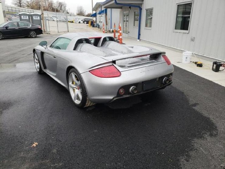 Porsche Carrera GT, авто из США, битки из США, авто после ДТП, суперкар Porsche, аукцион Copart